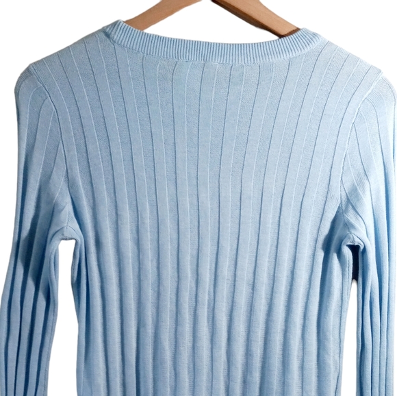 H&M bell sleeved sweater light weight size small all season excellent condition - Picture 5 of 8